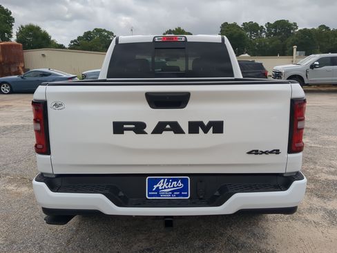 New 2026 RAM 1500 Express AWD/4WD image 4