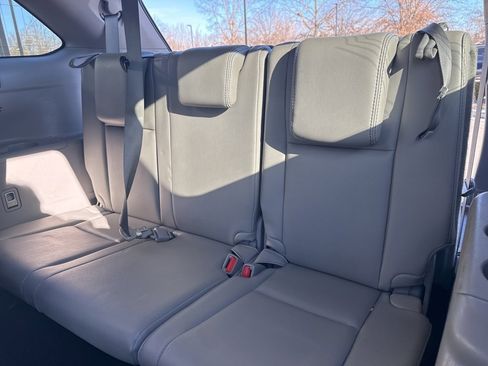 Used 2017 Toyota Highlander XLE image 22