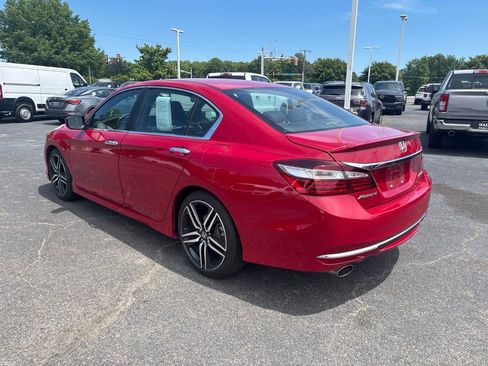 Used 2017 Honda Accord Sport image 5