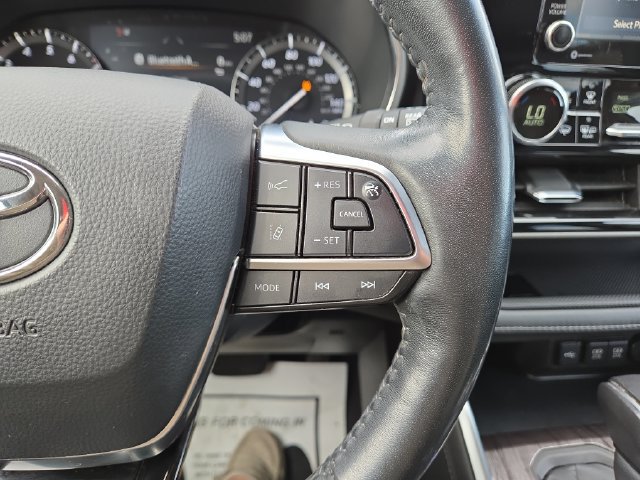Used 2020 Toyota Highlander Limited AWD/4WD image 22