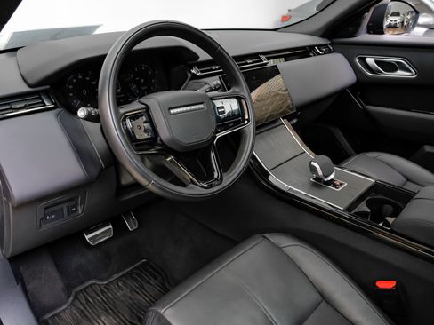 Used 2025 Land Rover Range Rover Velar Dynamic SE AWD/4WD image 3