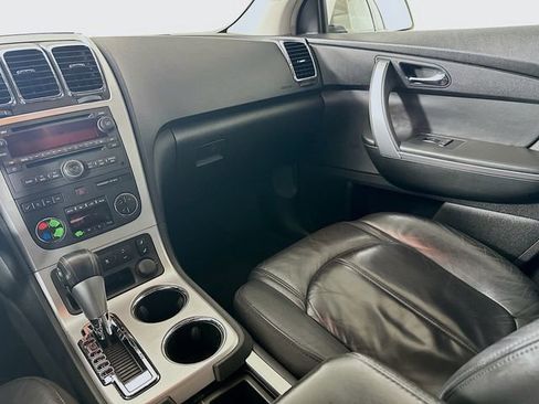 Used 2009 GMC Acadia SLT w/ Technology Package image 25