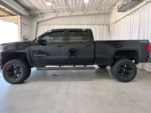 Used 2017 Chevrolet Silverado 1500 LT w/ True North Edition AWD/4WD image 26