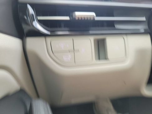 Used 2026 Kia Sportage EX FWD image 29