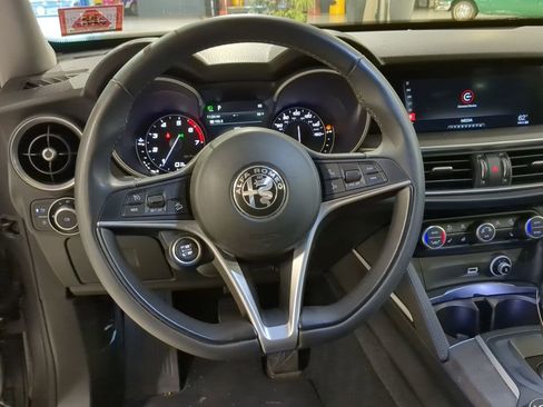 Used 2019 Alfa Romeo Stelvio Ti w/ Nero Edizione AWD/4WD image 2