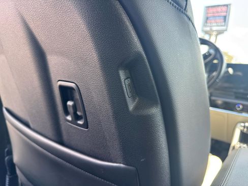 Used 2023 Kia Sportage EX FWD image 14