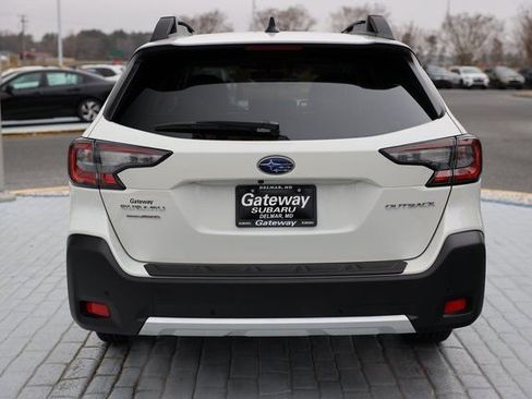 Certified 2025 Subaru Outback Limited w/ Popular Package #2 image 4