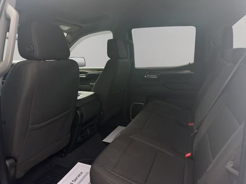 Used 2023 Chevrolet Silverado 1500 LT AWD/4WD image 16