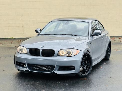 Used 2011 BMW 135i Coupe image 3