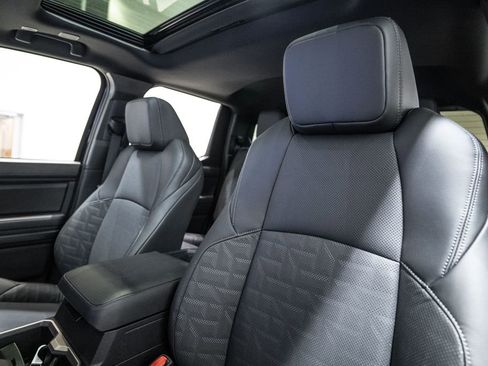 New 2025 Toyota Tacoma TRD Sport image 16