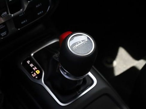 New 2025 Jeep Gladiator Rubicon w/ Safety Group image 31