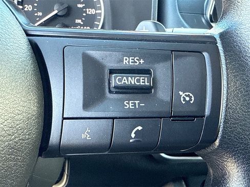 Used 2024 Nissan Rogue S image 26