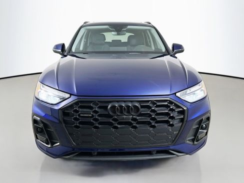 Used 2023 Audi Q5 2.0T Premium Plus w/ Premium Plus Package AWD/4WD image 2