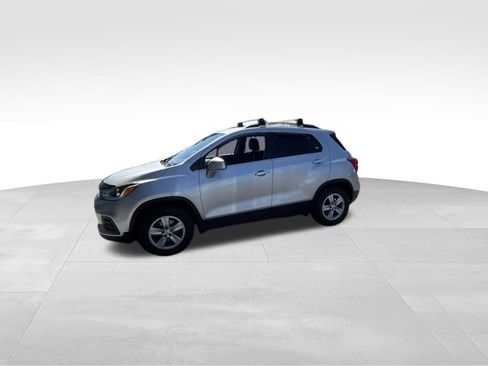 Used 2020 Chevrolet Trax LT w/ LT Convenience Package FWD image 5