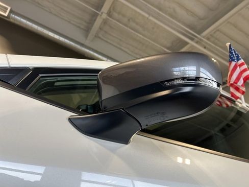 Used 2025 Subaru Crosstrek 2.0i Premium image 38