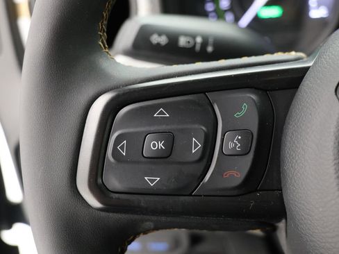 Used 2024 Jeep Wrangler Unlimited AWD/4WD image 19
