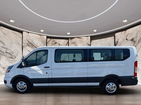 Used 2022 Ford Transit 350 XLT AWD/4WD image 5