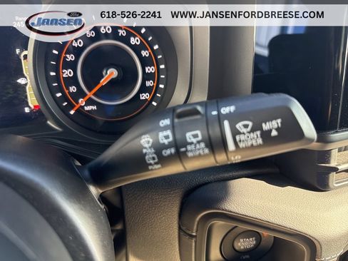 Used 2025 Jeep Wrangler Unlimited Rubicon AWD/4WD image 18