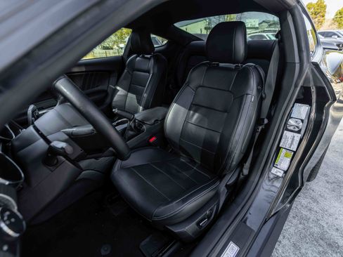 Used 2017 Ford Mustang GT Premium w/ GT Performance Package image 13