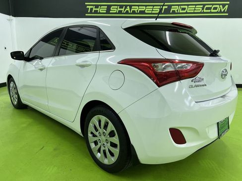Used 2016 Hyundai Elantra GT FWD image 7