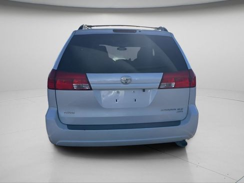 Used 2005 Toyota Sienna XLE image 5