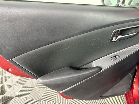 Used 2017 Toyota Yaris iA image 40