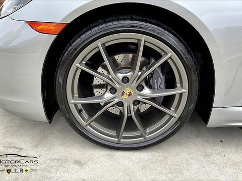 Used 2024 Porsche 718 Cayman image 10