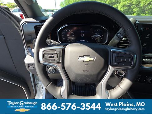 New 2026 Chevrolet Silverado 3500 LT w/ Convenience Package AWD/4WD image 18