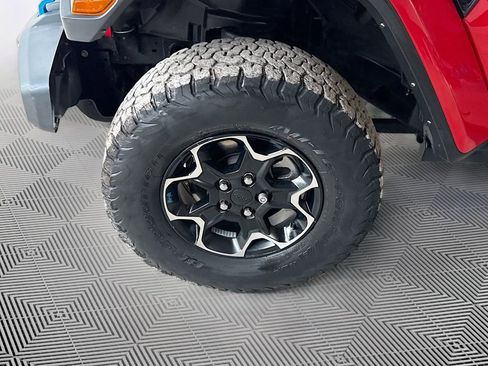 Used 2021 Jeep Wrangler Unlimited Rubicon 4xe w/ Cold Weather Group AWD/4WD image 35