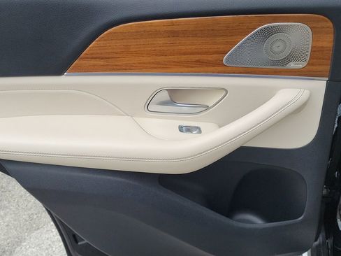 Certified 2022 Mercedes-Benz GLE 350 image 11