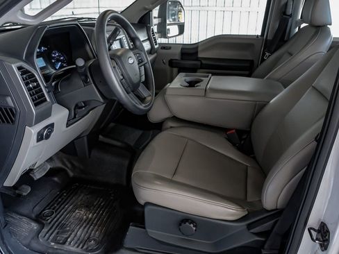 Used 2021 Ford F550 4x4 Crew Cab Super Duty w/ Power Equipment Group image 13