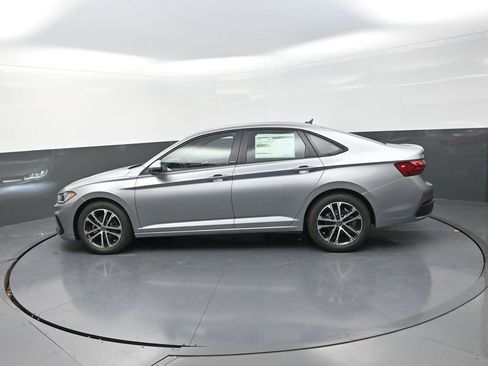 Used 2026 Volkswagen Jetta Sport FWD image 6