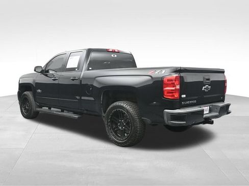 Used 2018 Chevrolet Silverado 1500 LT w/ Texas Edition AWD/4WD image 7