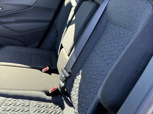 Used 2023 Chevrolet Equinox LT image 24