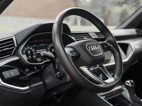 Used 2023 Audi Q3 2.0T Premium Plus AWD/4WD image 9