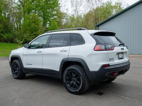 Used 2020 Jeep Cherokee Trailhawk AWD/4WD image 5