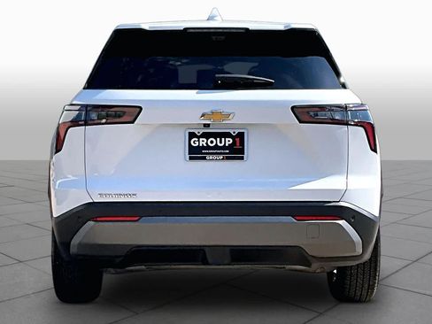 Used 2026 Chevrolet Equinox LT w/ Convenience Package II FWD image 5