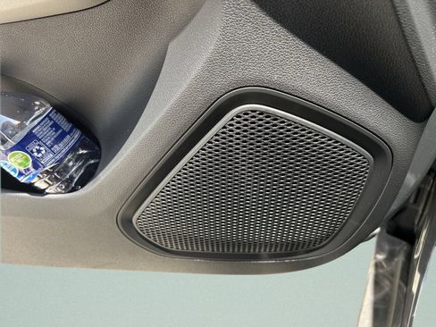 New 2026 Hyundai Venue SEL FWD image 23