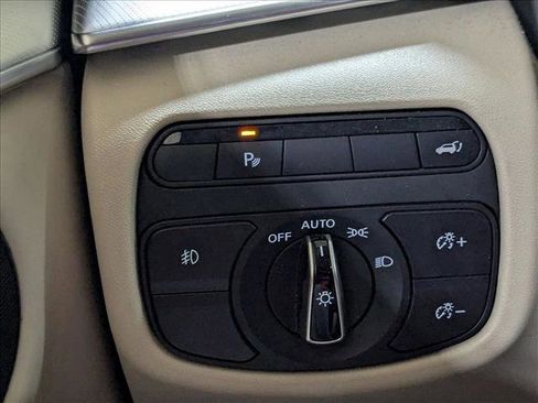 Used 2020 INFINITI QX50 Luxe w/ Navigation Package image 13