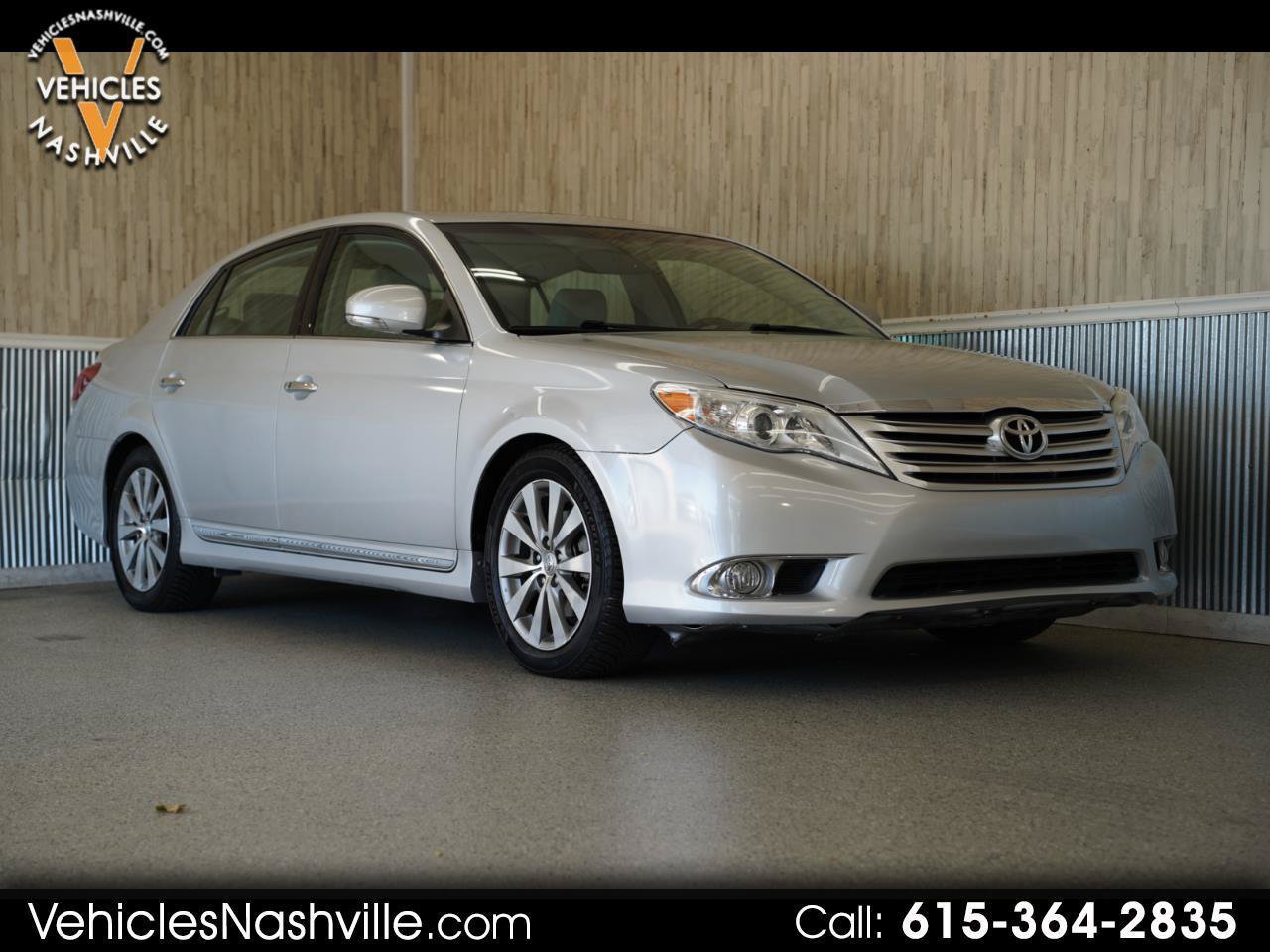Used 2012 Toyota Avalon Limited FWD image 1