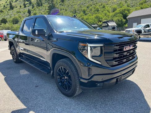 Used 2024 GMC Sierra 1500 Elevation w/ Elevation Premium Package AWD/4WD image 7