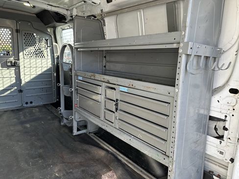 Used 2017 Ford Transit 250 130 Low Roof image 15