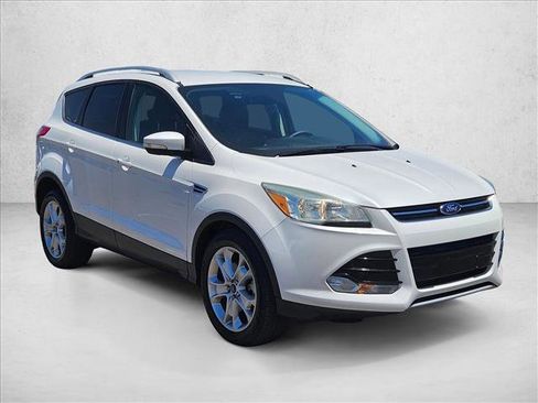 Used 2015 Ford Escape Titanium FWD image 3