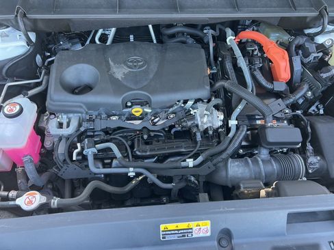 Used 2022 Toyota Highlander Bronze Edition image 12