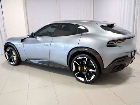 Certified 2024 Ferrari Purosangue AWD/4WD image 3