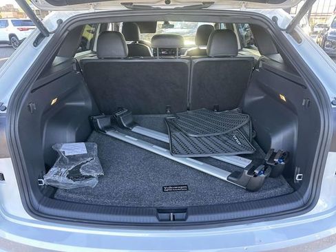 Used 2023 Volkswagen Atlas Cross Sport SEL R-Line image 14