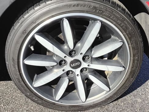 Used 2017 MINI Cooper S image 14