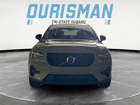 Used 2023 Volvo XC40 B5 Plus w/ Climate Package AWD/4WD image 8