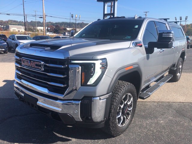 Used 2026 GMC Sierra 2500 SLT w/ SLT Premium Package AWD/4WD image 3