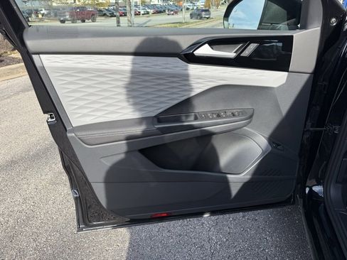 Used 2024 Volkswagen Taos S image 16